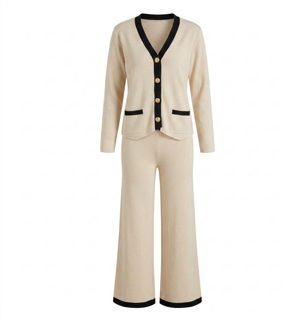Ensemble Beige Détails Noirs