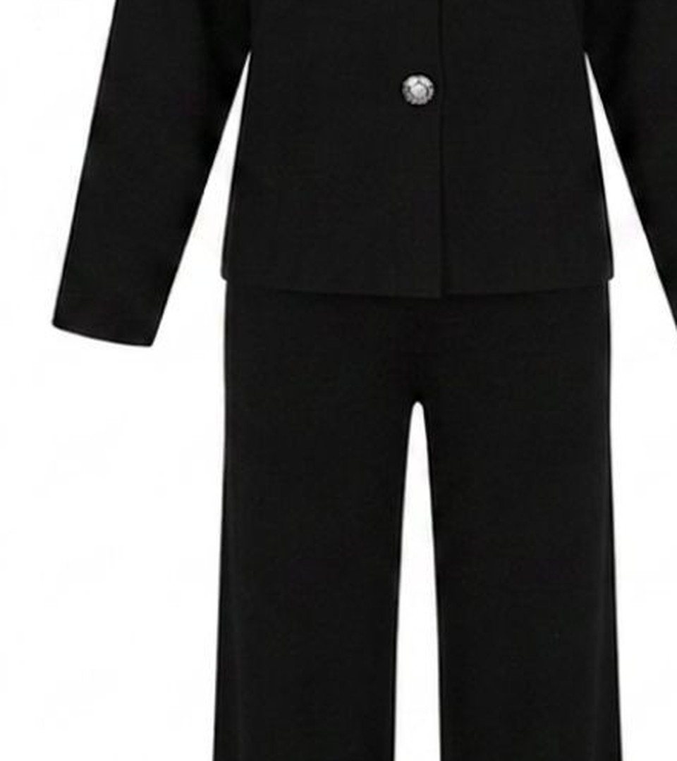 Ensemble Noir Élégant à Boutons — détail